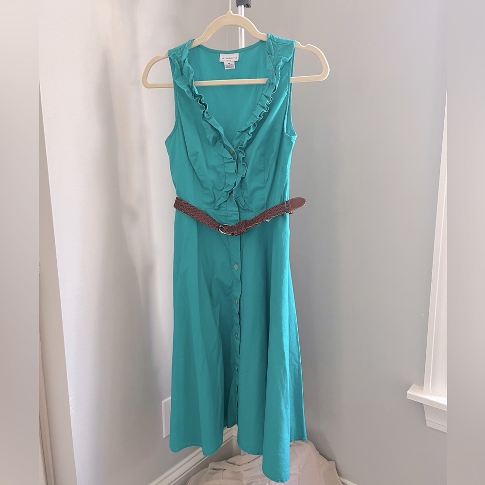 Casual teal dress with pockets.